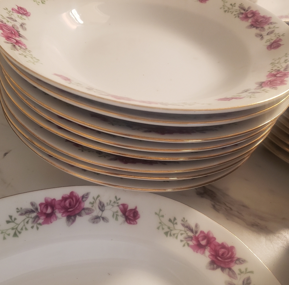 Set of 8 Fine China Soup/Salad Bowls🌹 Pink Rose Garland & Gold Trim